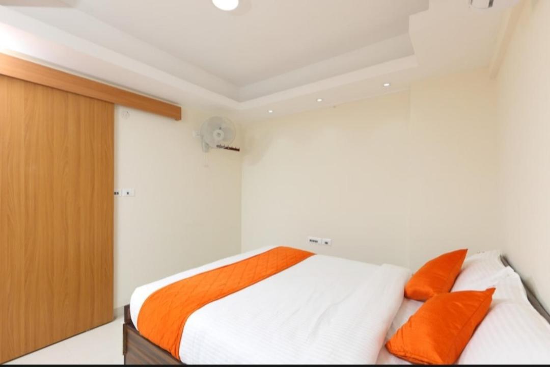 Phoenix Inn Chennai Esterno foto